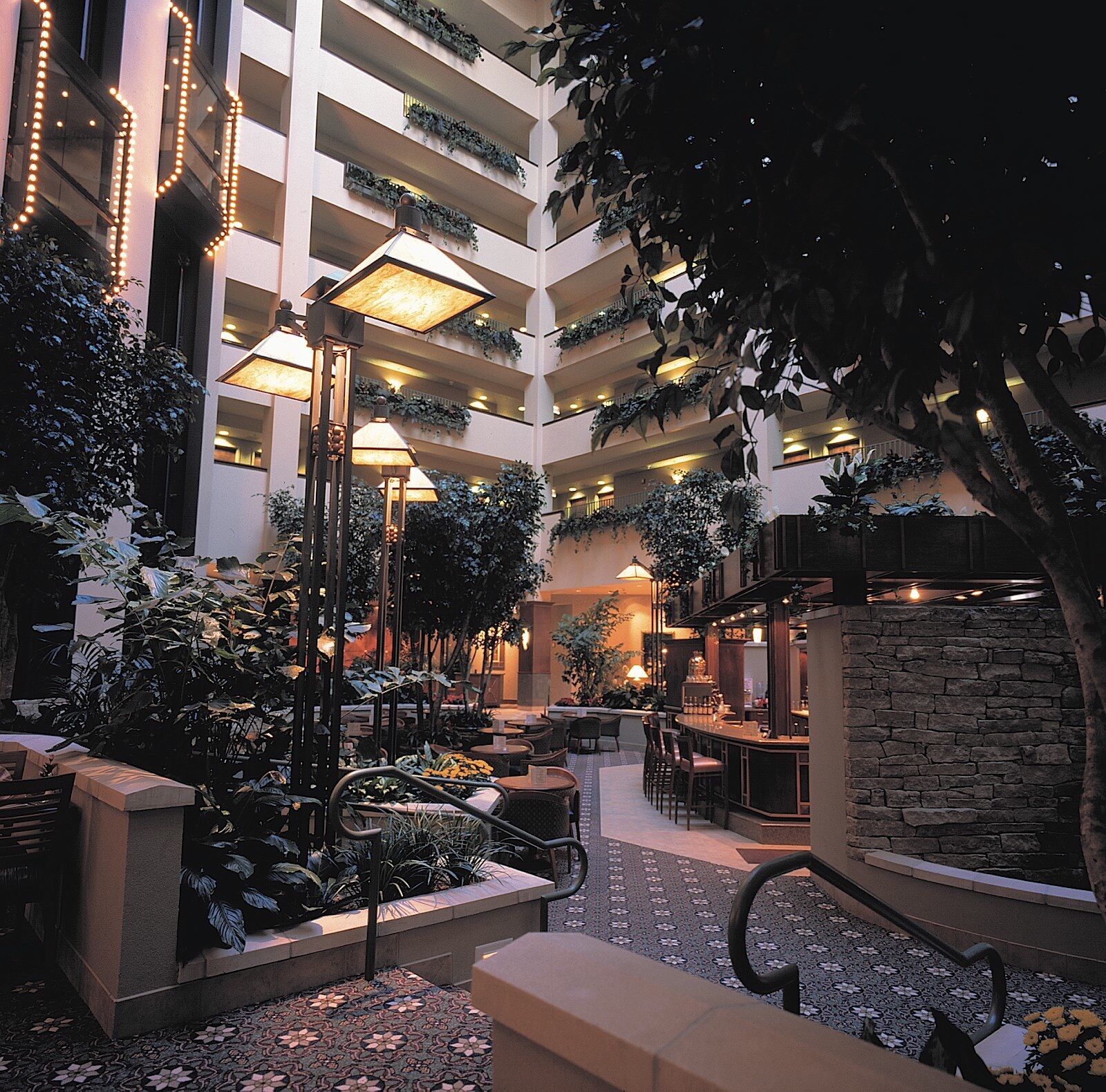 Hotel Topeka At City Center Eksteriør billede