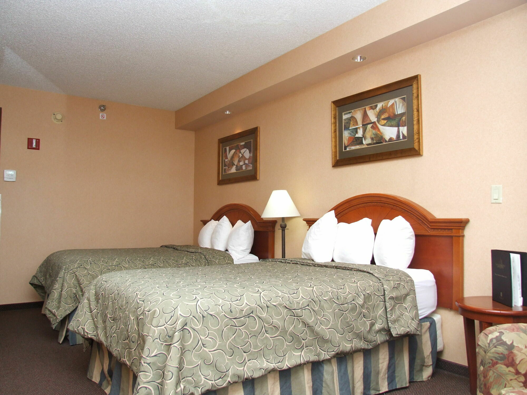Hotel Topeka At City Center Eksteriør billede